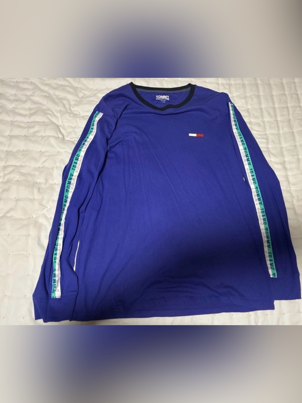 Tommy Hilfiger Men’s Long-Sleeve Crewneck Shirt - Blue with Green Trim